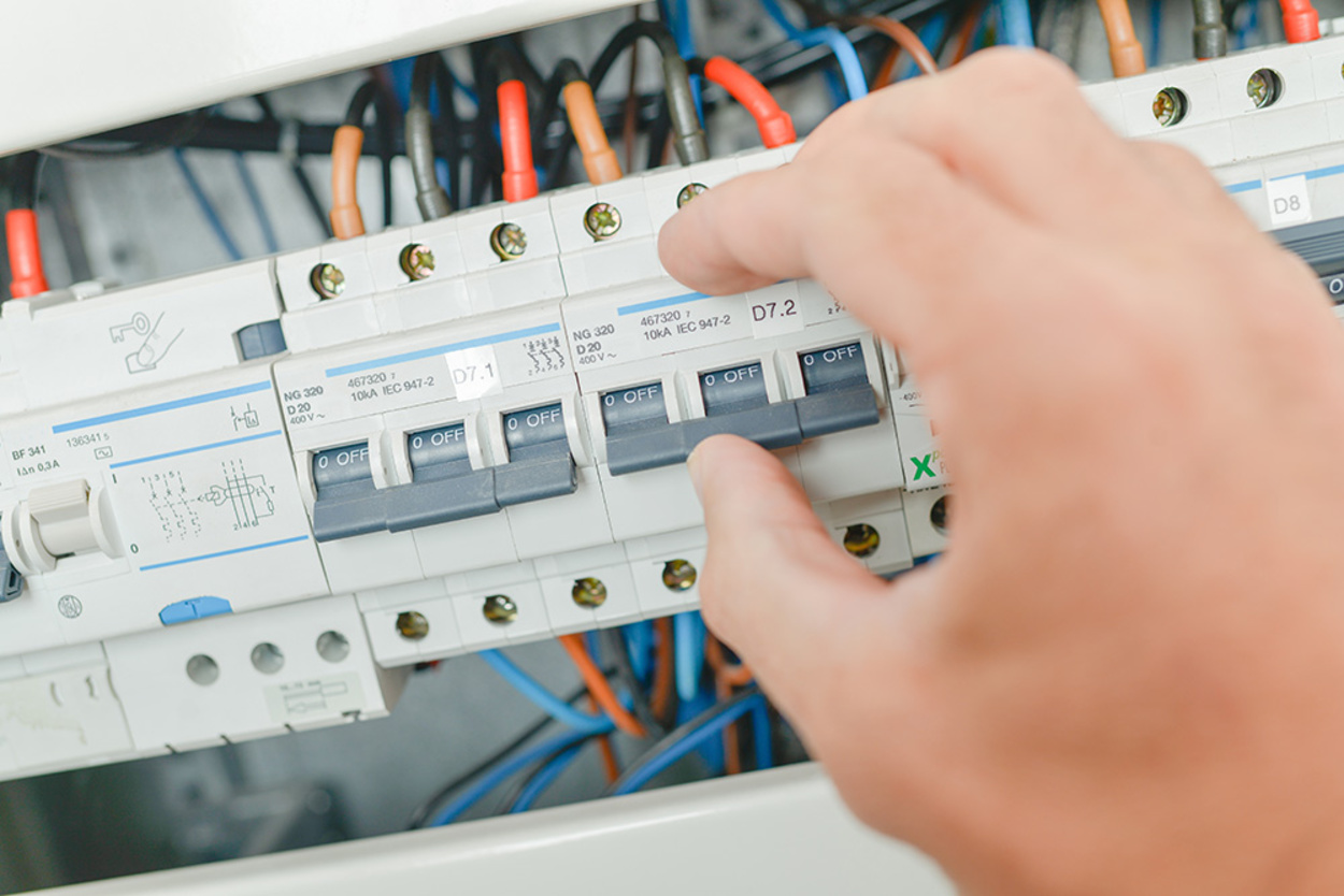 Elektro­installation bei Küstner in Leutershausen
